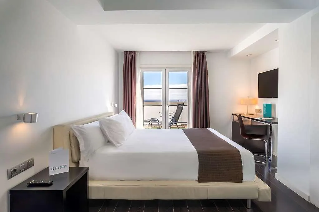 Occidental Santa Cruz Contemporaneo Hotel
